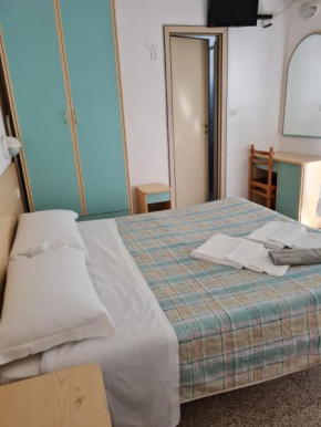 Отель Hotel Marconi Miramare  Римини